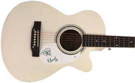 Tommy Chong & Cheech Marin חתמו חתימה חתומה על גיטרה אקוסטית בגודל מלא עם אימות JAME בכל מקום, עדיין מעשן,