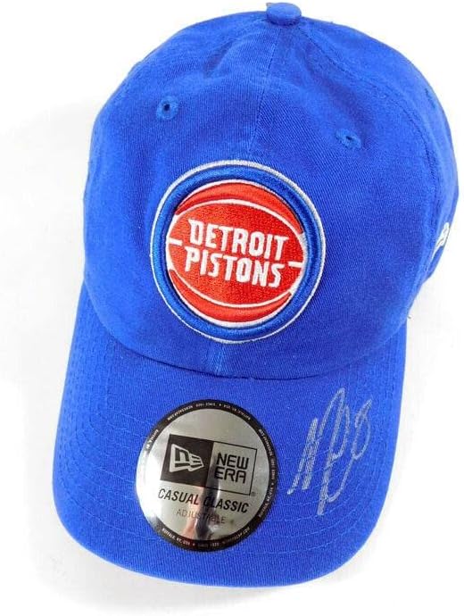 עידן חדש מתכוונן דטרויט פיסטונס כובע כובע שנחתם על ידי מרקיף מוריס אוטומטי - כובעי NBA עם חתימה