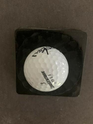 מרג'י מאסטרס חתמה על כדור גולף של ברידג'סטון עם JSA - כדורי גולף עם חתימה