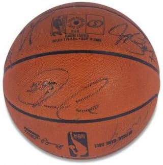 קובי בראיינט 2010-11 קבוצת לוס אנג'לס לייקרס חתמה על משחק NBA כדורסל PSA DNA - כדורסל חתימה