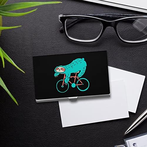 כחול עצלן רוכב על אופני מקרי כרטיס ביקור חמוד כרטיס בעל מזהה אשראי ארנק ספק