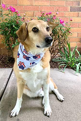 Dogdanas 4 ביולי כלב בנדנה - דגל אמריקאי פטריוטי כלב בנדנה ארהב הדפסים כפות - אדום, לבן וכחול רביעי ביולי
