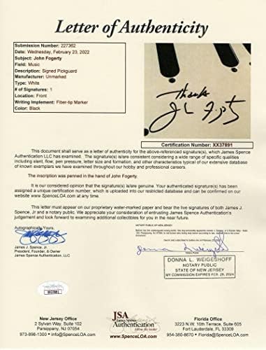 ג 'ון פוגרטי חתם על חתימה בגודל מלא פנדר שחור סטראטוקסטר גיטרה חשמלית עם ג' יימס ספנס ג 'יי.