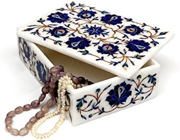 קופסת תכשיטים משיש לבן מלבני עם עבודת שיבוץ